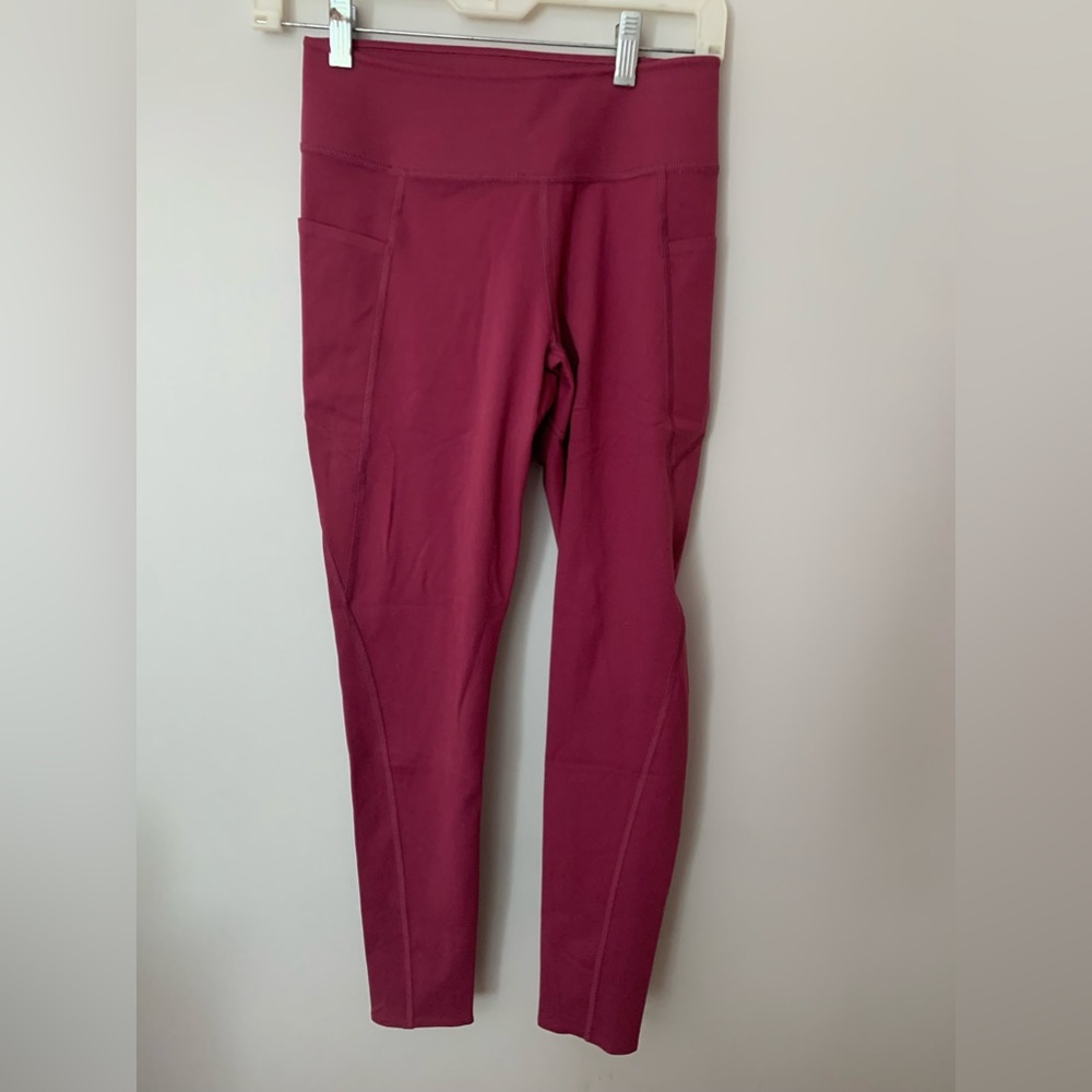 Dark pink Uniqlo leggings, ankle length, size small